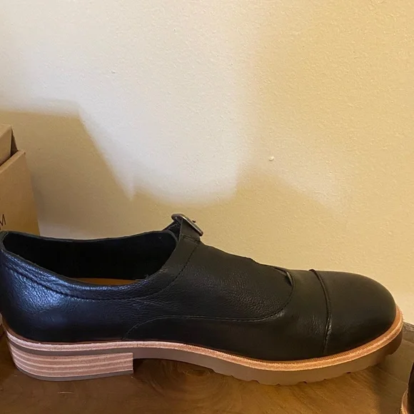 Kork-Ease Black Leather Flats with Tan Soles - Picture 6 of 9